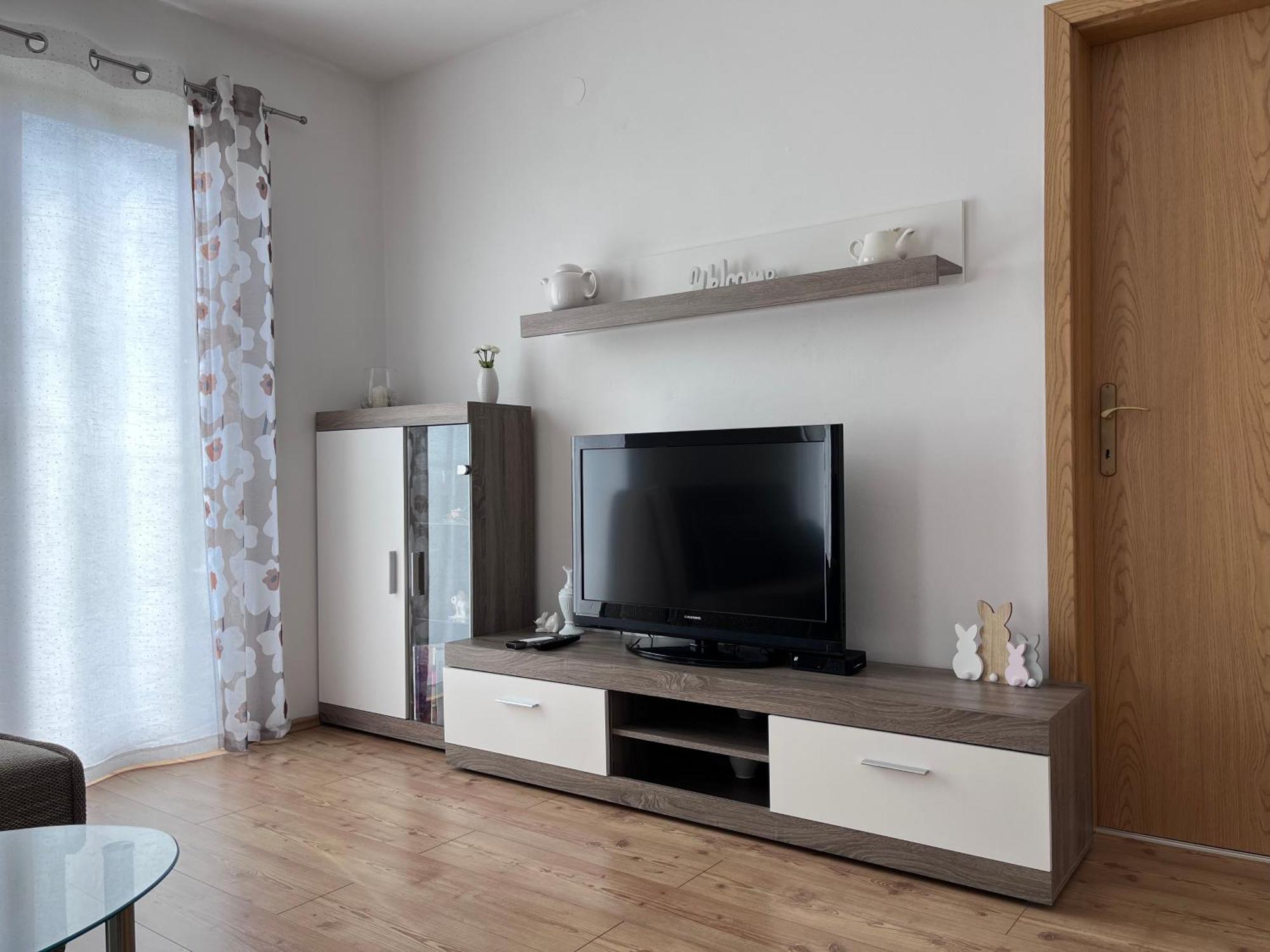 Apartment Vista Lupoglav エクステリア 写真